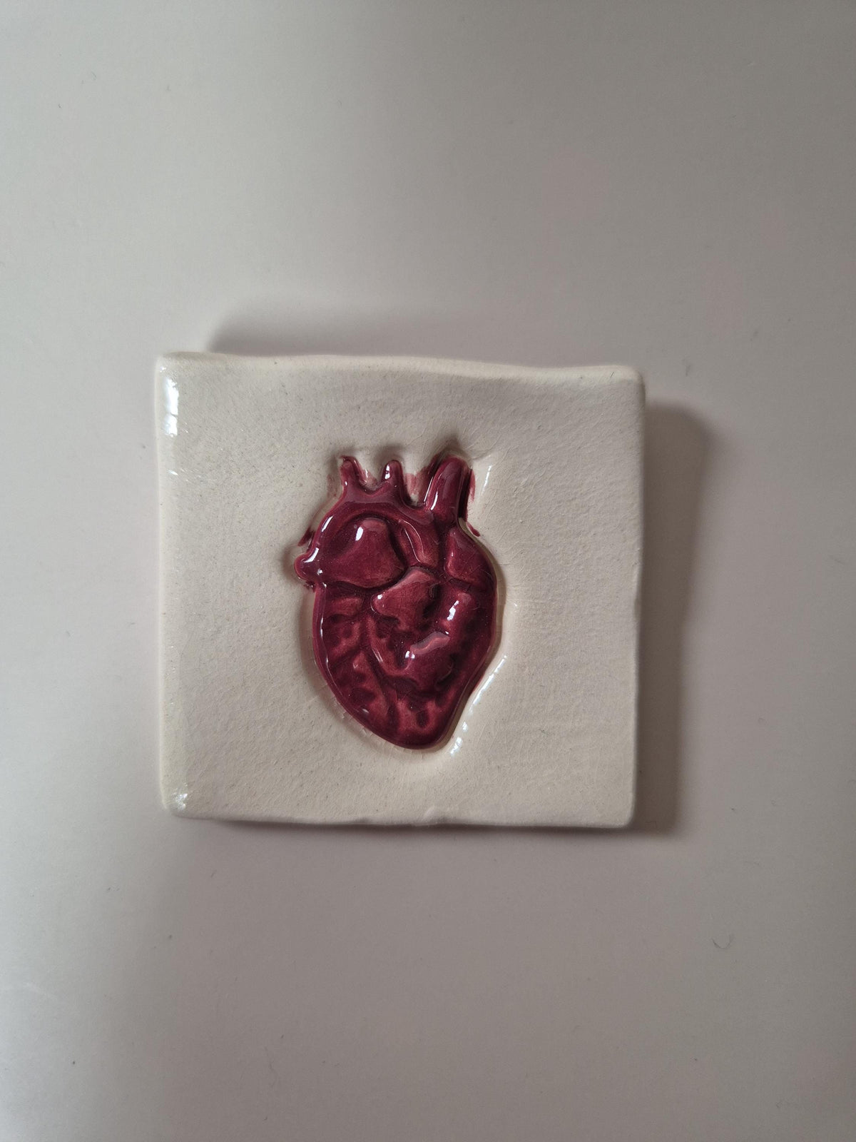 Handmade Ceramic Fridge Magnet / Mini Tile 5x5 cm – Cowboy Boot, Dachshund, Smiley or Heart – Small Ceramic Wall Art – Unique Gift