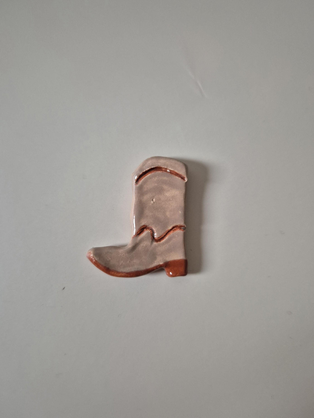Handmade Ceramic Fridge Magnet / Mini Tile 5x5 cm – Cowboy Boot, Dachshund, Smiley or Heart – Small Ceramic Wall Art – Unique Gift